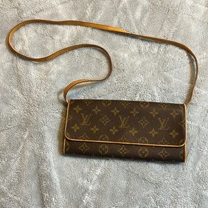 Pochette LV Twin Monogram Crossbody Bag